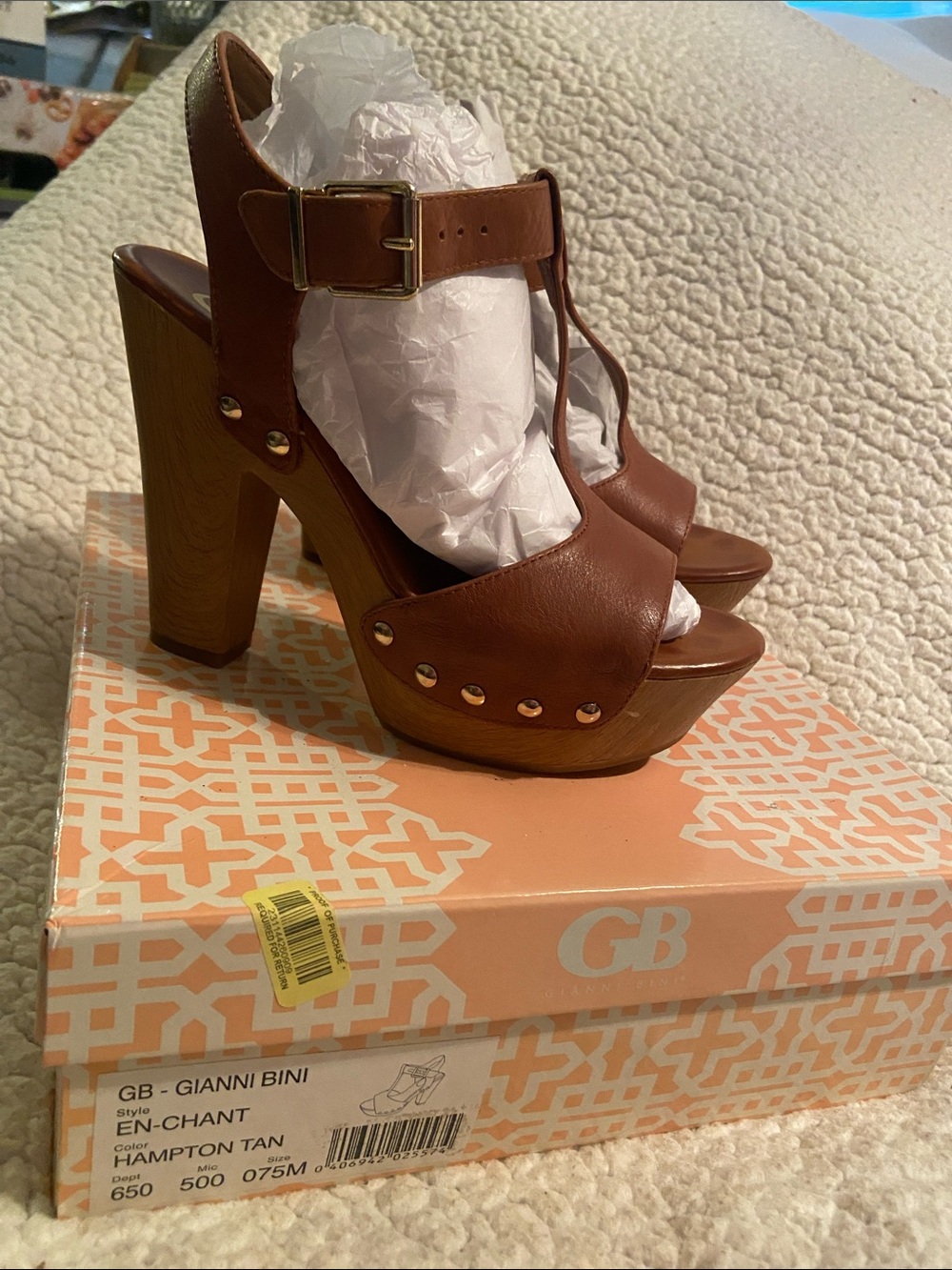 Gianni Bini Brown Platform T-Strap Sandals with Gold Buckle